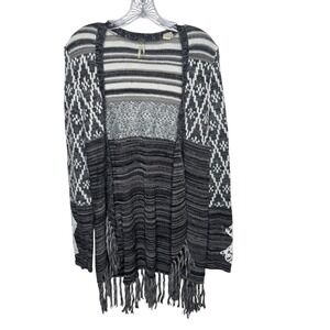 BKE Black White Gray Striped Geometric‎ Fringe Lace Cardigan Sweater Women's M